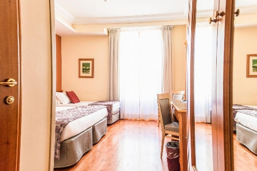 Hotel Giolli Nazionale image 3